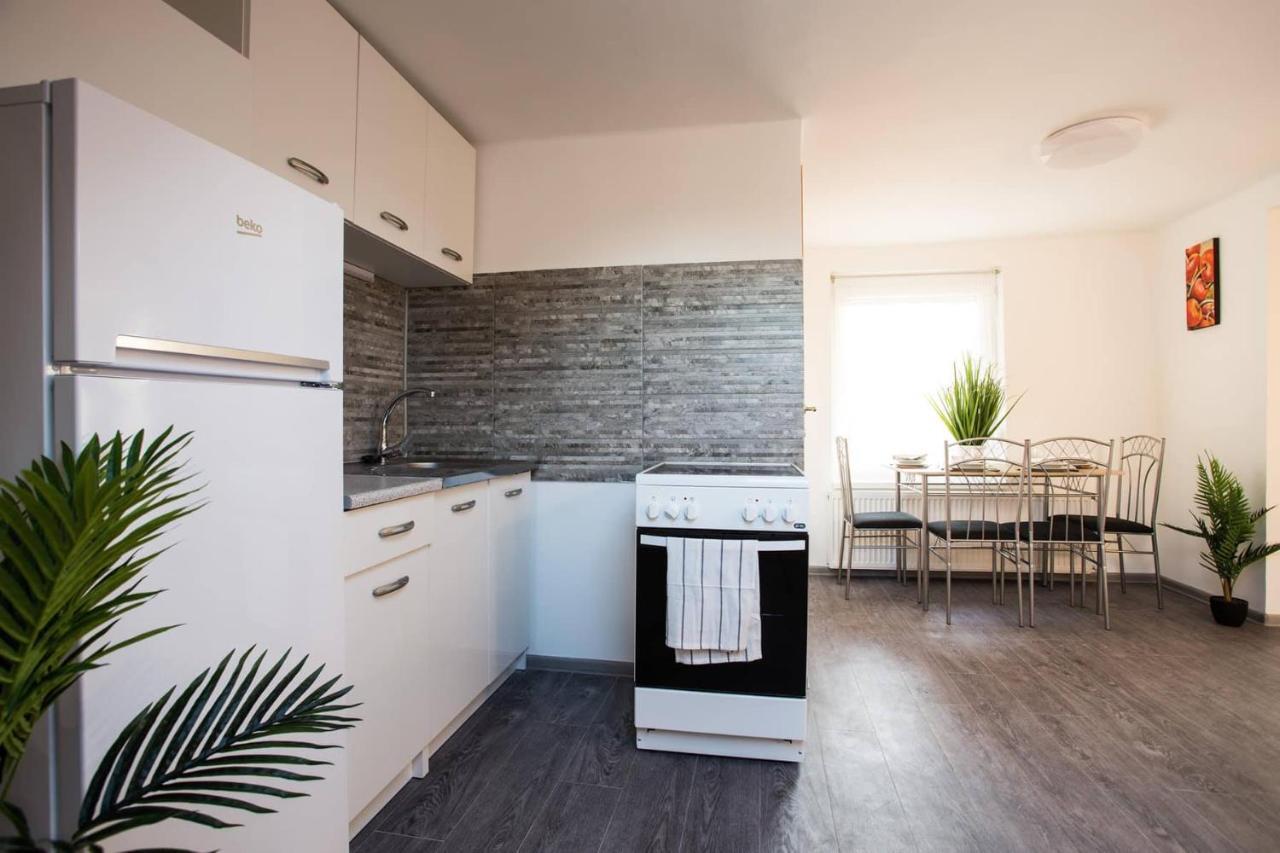 Csigaház Apartman Pécs Exterior foto